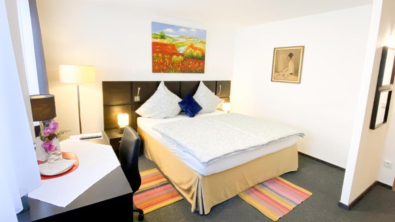 Hotel Garni Bad Cafe Bad Niedernau Bagian luar foto
