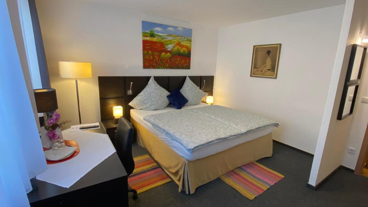 Hotel Garni Bad Cafe Bad Niedernau Bagian luar foto